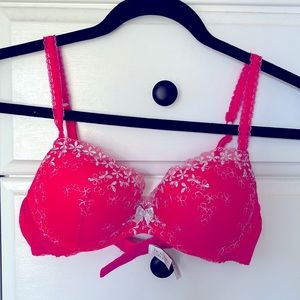 Victoria’s Secret push up bra